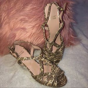 *SOLD!* 🤲🏼❤️👠Stuart Weitzman Snakeskin Heels